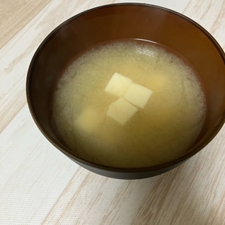 冷凍豆腐で味噌汁★包丁いらず！鍋1つで完結